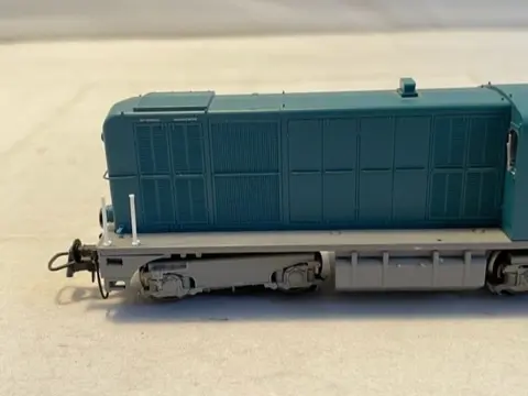 Roco H0 - 68794 - Diesellocomotief - serie 2400 in turquoise kleurstelling van de Nederlandse Spoorwegen - (8451) - NS