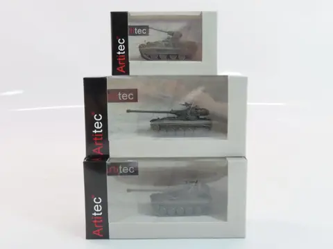 Artitec 1:87 - 6870259/6870408 - Modelauto's - KL M113 C&V 25 mm Gevechtsklaar en twee KL AMX 13 Lichte Tanks