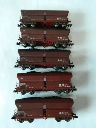 Fleischmann N - 852402 / 852406 - Wagon - 5 trechterwagens met kolen - DB