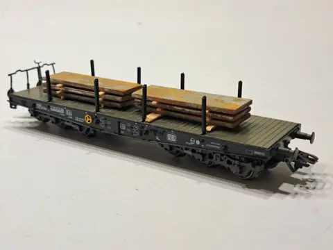 Märklin H0 - Goederenwagon - 3x 6-assige zwaar transport wagon met lading echt ijzeren staalplaten - DB
