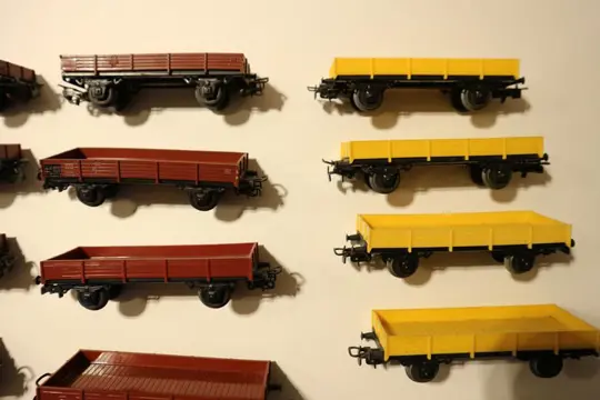 Märklin H0 - 4503 - Goederenwagon - 24 Lage bakwagens - DB