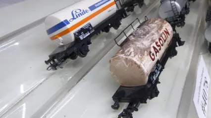 Fleischmann, Märklin, Roco, Trix H0 - Goederenwagon - 8 delige mix tankwagen treinset - # 4078 - DB