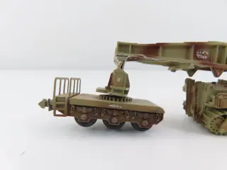 Zelfbouw 1:144 - Militaire voertuigen - Zwaar transport met "Karl Gerat Odin" 600mm mortier - DR (DRB)