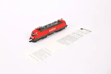Hobbytrain N - H2746 - Elektrische locomotief - BR 182 - DB Railion