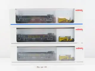 Märklin H0 - Museum 2000 - Goederenwagon - 3x 4-assige onderlossers met opdruk "Leonard Weiss" met vrachtauto, Museumwagen 2000 - Württemberg