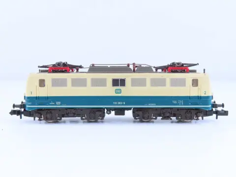 Fleischmann N - 7333 - Elektrische locomotief - BR 110 in blauwe/creme kleuren - DB
