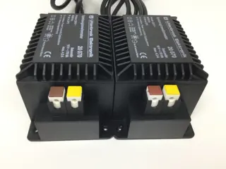 Uhlenbrock H0, N - 20070 - Toebehoren - Twee zware transformatoren 70 VA