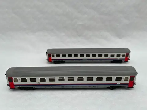 Märklin H0 - 42741 - Passagiersrijtuigen set - 2-delige set sneltreinrijtuigen 2e klas - NMBS