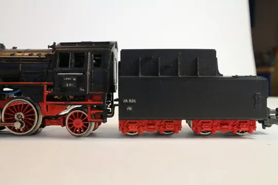 Märklin H0 - DA 800/3005.1 - Stoomlocomotief met tender - BR 23 - DB
