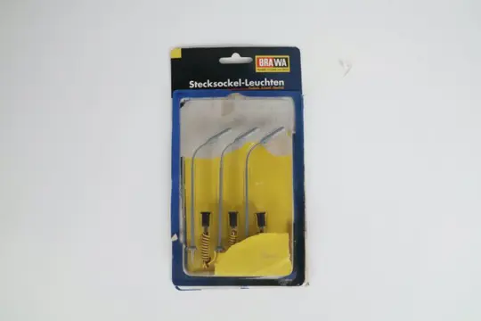 Brawa H0 - 5800/-30/-70 - Landschap - Lantaarnpalen en verlichte stationsklokken