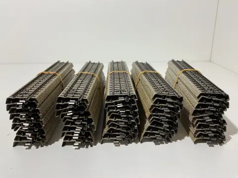 Märklin H0 - 5106 - Rails - Rechte M rails 180mm. 1/1