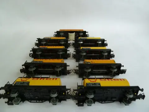 Märklin, Electrotren H0 - 4502/4442/1401 - Goederenwagon - 9 Shell tankwagons - DB