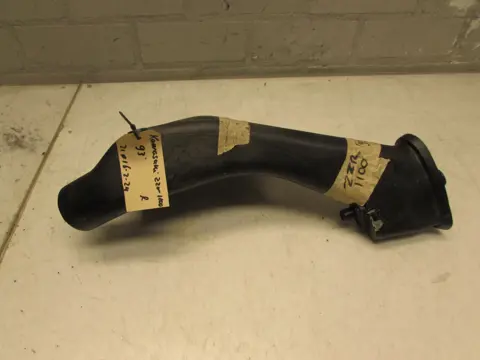 RECHTER LUCHTAANZUIGBUIS Kawasaki ZZR 1100 1990 - 1992