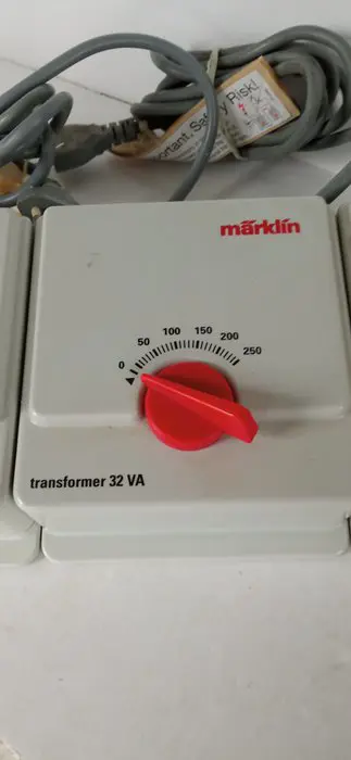 Märklin H0 - 66045/6647 - Toebehoren - Delta 4f en 2x 32VA trafo's