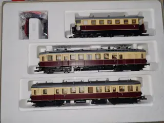 Roco H0 - 43910 - Motorwagen - Elektrisch treinstel ET 85 - DRG