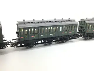 Märklin H0 - 4004/4005 - Passagiersrijtuig - 6 Coupérijtuigen allen met verlichting - DB