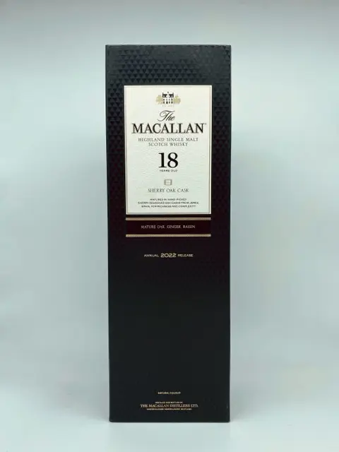 Macallan 18 years old Sherry Oak - Annual 2022 Release - Original bottling - 70cl