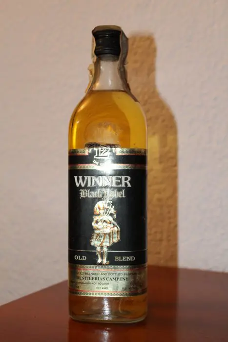 Winner + John Cor + Forestman + McGilour + Gold River + House of Peers - 70cl, 75cl, 1L - 6 flessen