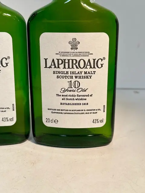 Laphroaig 10 years old - Original bottling - b. Jaren 1990 - 20cl - 2 flessen