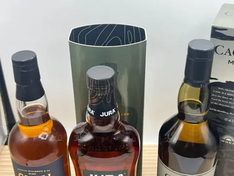 Caol Ila Moch - Clan Denny Islay - Jura Seven Wood - Original bottling - 70cl - 3 flessen