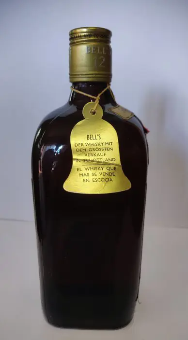 Bell's 12 years old Royal Deluxe - Arthur Bell & Sons - b. Jaren 1970 - N/A (75cl)