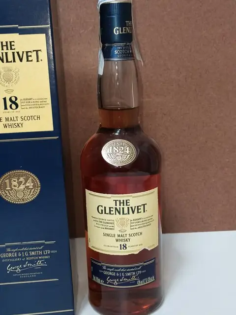 Genlivet 18 years old - Original bottling - b. Jaren 2000 - 70cl