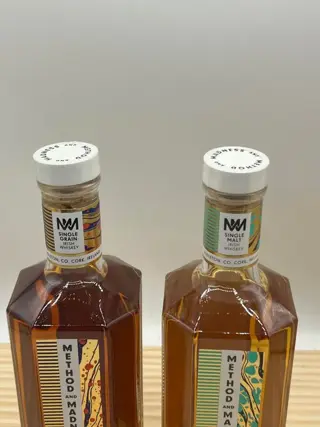 Method and Madness Bourbon Barrels: Virgin Spanish & French Limousin Finish - 70cl - 2 flessen