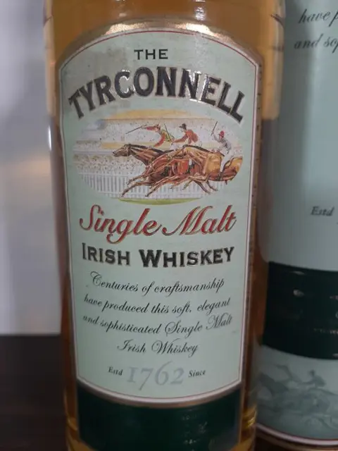 Tyrconnell & Locke's 8 years old - b. Jaren 1990, Jaren 2000 - 70cl - 2 flessen