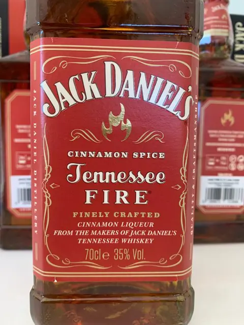 Jack Daniel's Fire in gift tin - b. 2010s tot vandaag - 70cl - 6 flessen