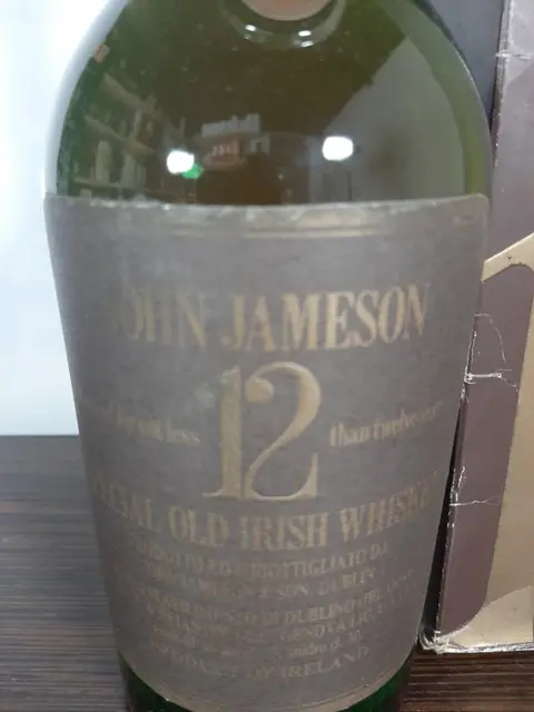 Jameson 12 years old Special Old Irish Whiskey - b. Jaren 1970, Jaren 1980 - 75cl