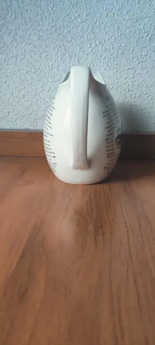 Macallan Water Jug - 16 x 21 x 11cm