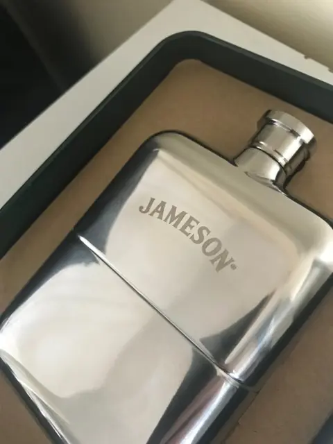 Jameson hip flask - 12x8cm