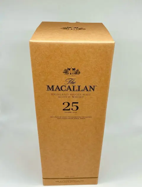 Macallan 25 years old Sherry Oak Cask - Annual 2022 Release - Original bottling - 700ml