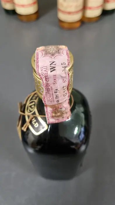 Bell's De Luxe 12 years old, Extra Special & Extra Special 5 years old - b. Jaren 1970 - 75cl - 6 flessen