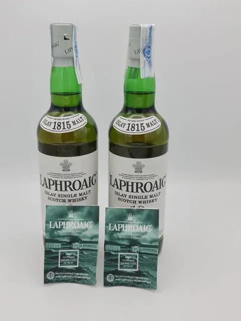 Laphroaig 10 years old - Original bottling - b. Jaren 2000 - 70cl - 2 flessen