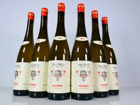 2021 Nik Weis - St. Urbans-Hof - Wiltinger Riesling Alte Reben - Moezel - 6 Flessen (0.75 liter)