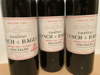 2002 Chateau Lynch Bages - Pauillac 5ème Grand Cru Classé - 3 Flessen (0.75 liter)