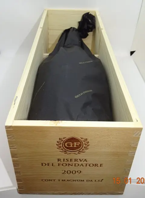 2009 Fratelli Lunelli Ferrari 'Giulio Ferrari' Riserva del Fondatore Metodo Classico - Trentino Alto Adige - 1 Magnum (1,5 L)