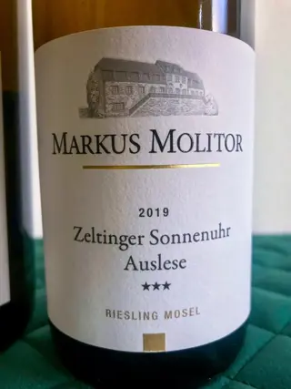 Markus Molitor Riesling 3*** Golden Cap; Wehlener Sonnenuhr 2013 & 2017 & 2019 Zeltinger Auslese - Moezel Auslese 3*** Golden Capsule - 3 Flessen (0.75 liter)