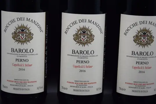 2016 Rocche dei Manzoni, Barolo Perno "Cappella di S. Stefano" - Barolo - 3 Flessen (0.75 liter)