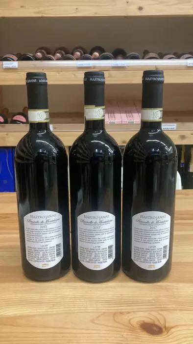 2017 Mastrojanni - Brunello di Montalcino DOCG - 3 Flessen (0.75 liter)