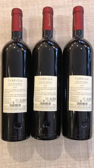 2018 Argiolas, Turriga Isola dei Nuraghi 30 Vendemmie - Sardinië - 3 Flessen (0.75 liter)