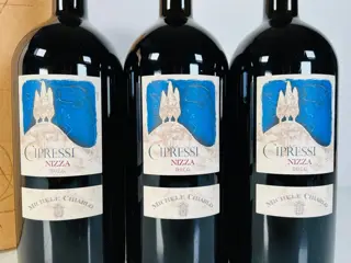 2016 Michele Chiarlo, Cipressi Nizza - Piëmont DOCG - 3 Magnum (1,5 L)
