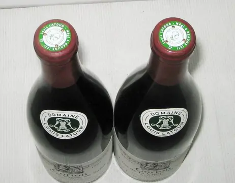 1993 Corton Grand Cru " Clos de la Vigne au Saint" - Louis Latour - Bourgondië - 2 Fles (0,75 liter)