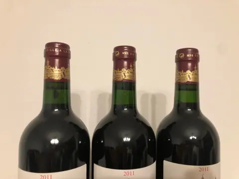 2011 Les Pagodes de Cos, 2nd wine Ch. Cos d'Estournel - Saint-Estèphe - 3 Flessen (0.75 liter)