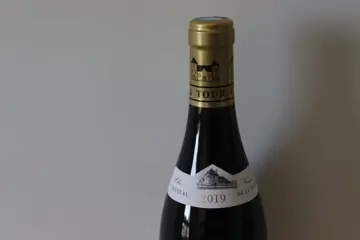 2019 Clos Vougeot Grand Cru "Vieilles Vignes" - Chateau de la Tour - Bourgondië - 1 Fles (0,75 liter)