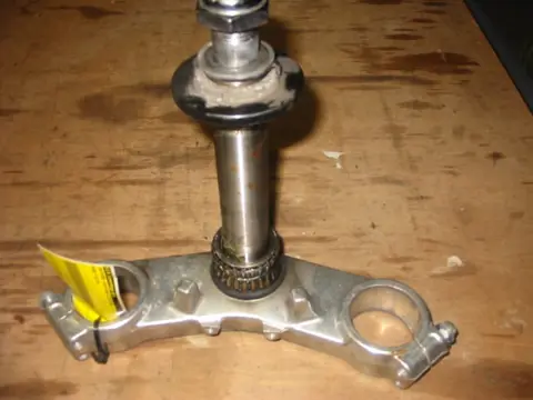 Steering stem Kawasaki ZXR 750 1993 - 1996