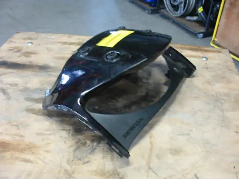 Cowl seat center Honda Deauville 650 - 700 2002 - 2005