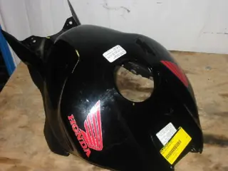 Fuel tank cover Overig Onbekend Unknown 2004 - 2005