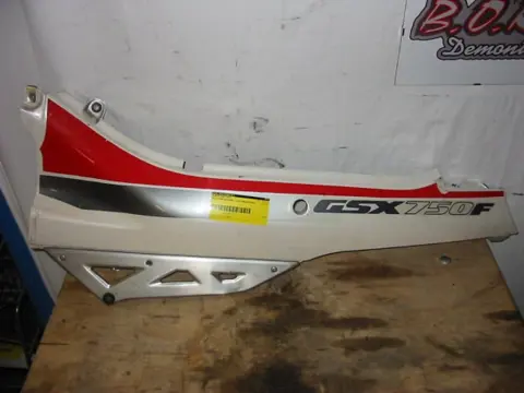 Cowl left rear Suzuki GSX F 750 1988 - 1997